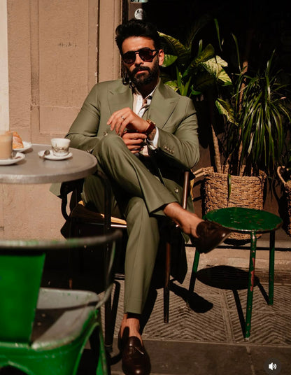 Classic Fit Italian Cut Men's 2-Piece Suit - Premium Olive